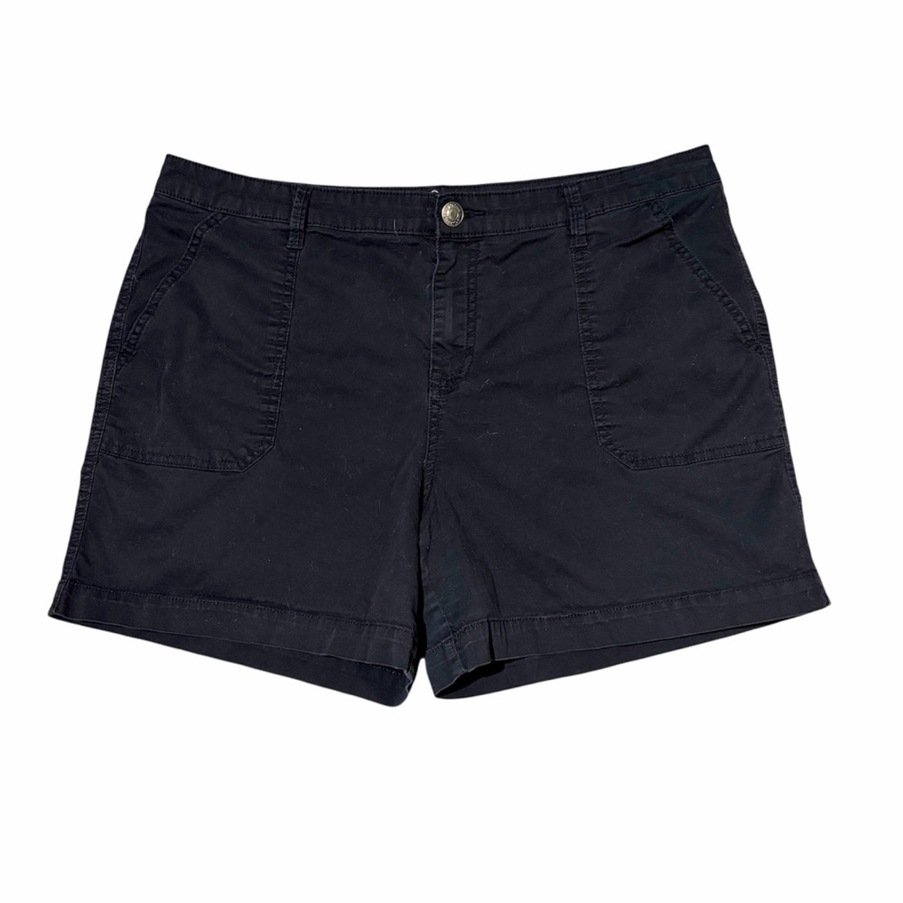 St. John’s Bay Black Casual Button-Front Shorts Size 14